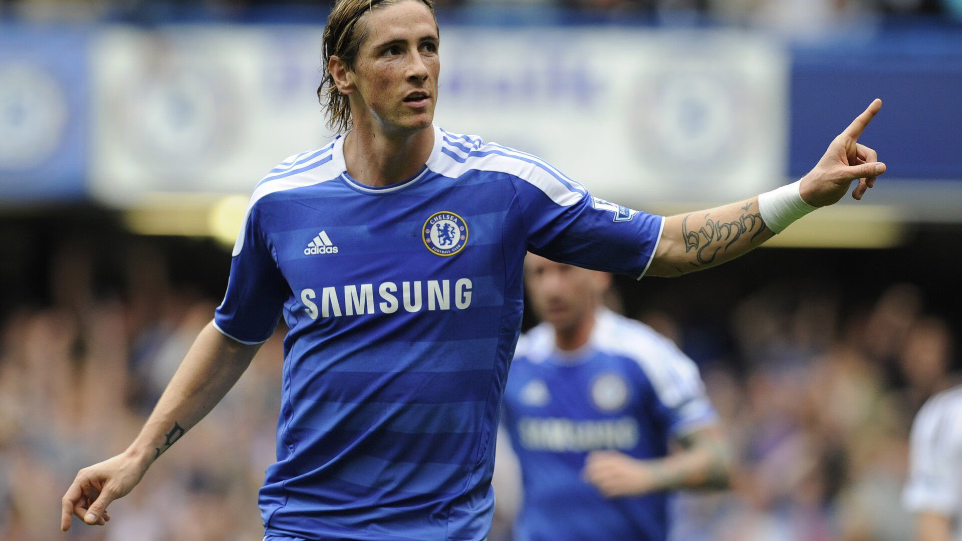 纳迪亚·巴托克莱蒂在女子10000米中获得银牌，2021年8月纳迪亚运气